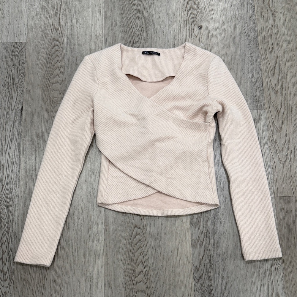 Zara cream Long Sleeve sweater